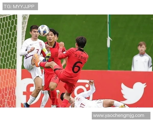 国足与韩国激战全场球迷齐声合唱展现团结与激情 国足与韩国激战全场球迷齐声合唱展现团结与激情